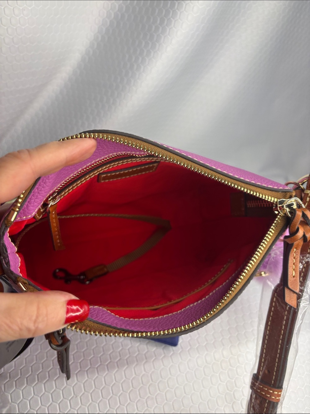 Dooney & Bourke Pink Crossbody Leather Bag with Brown Trim - Picture 6 of 10